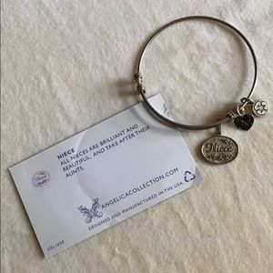 Niece bangle bracelet